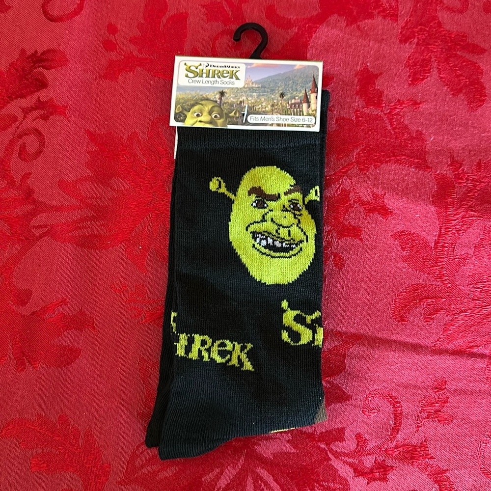 🌵3/$15 Shrek Men’s crew length socks (see description)